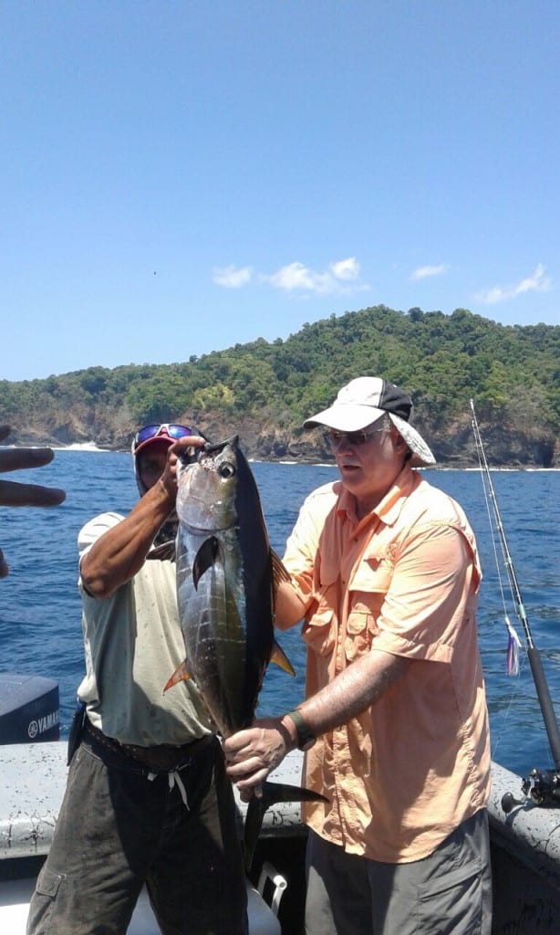 catching tuna with el rio negro