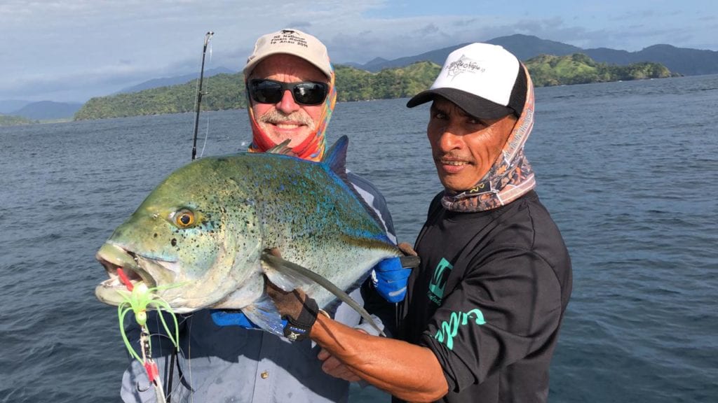blue jack released mariato playa reina tuna coast panama sport fishing