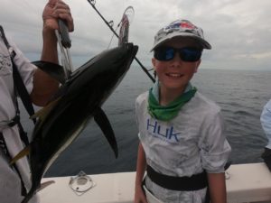 yellowfin tuna popping and jigging Coiba island and hannibal banks